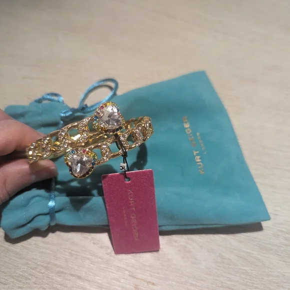 NWT Kurt Geiger Rainbow Heart Crystal Bracelet - Picture 5 of 8